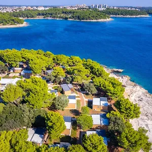 Semesterpark Arena Stoja Camping Homes, Pula